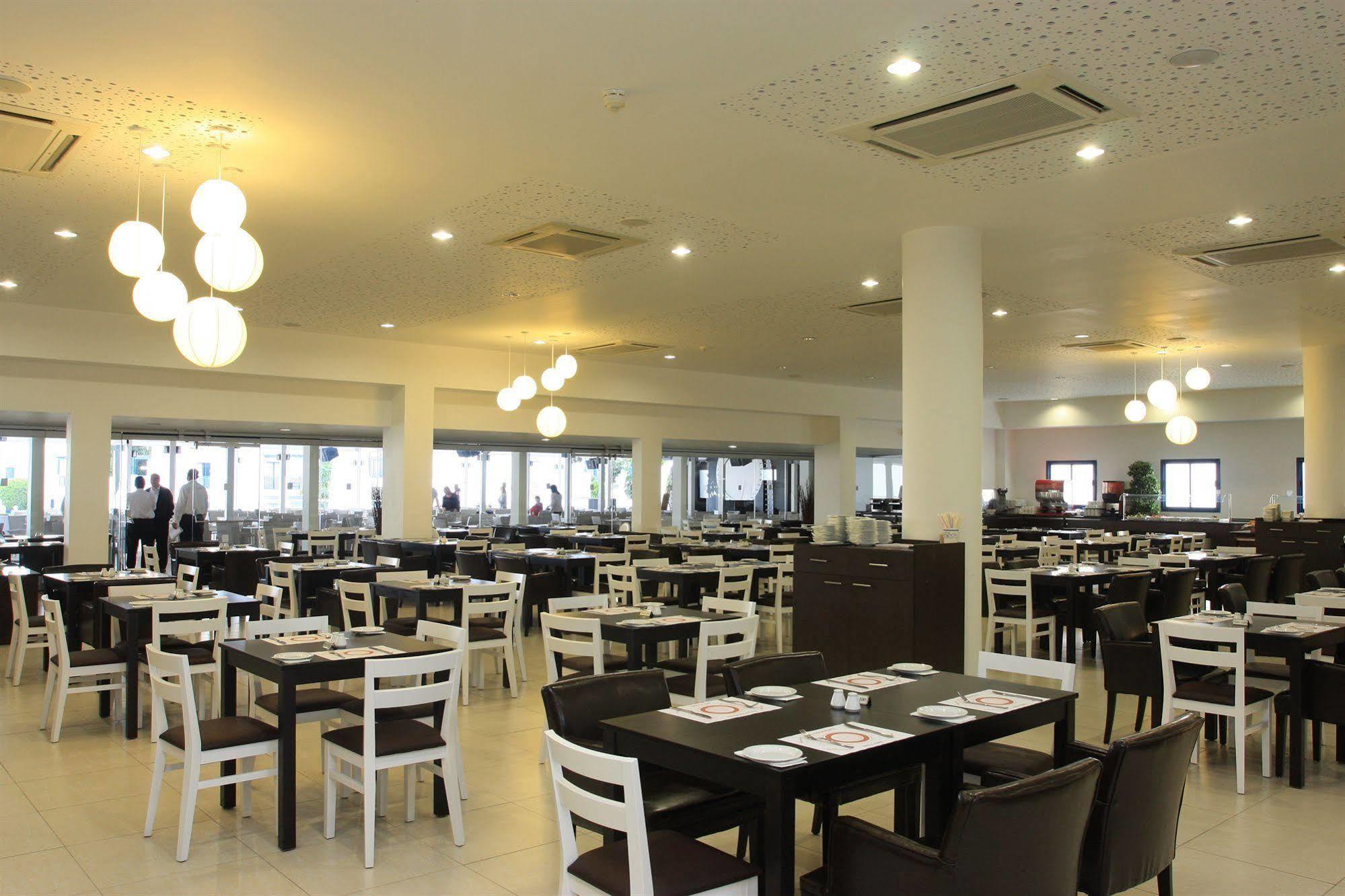 Marismare Apartments Agia Napa Restaurante foto
